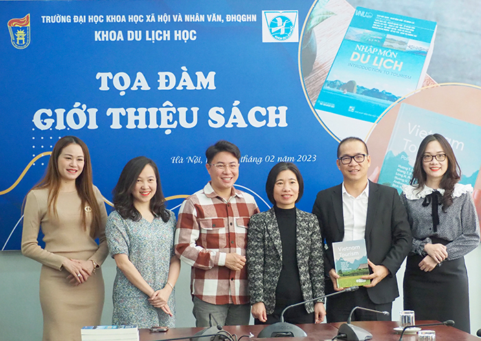 Những nhà khoa học tham gia biên soạn cuốn sách “Du lịch Việt Nam: Chính sách và Thực tiễn”